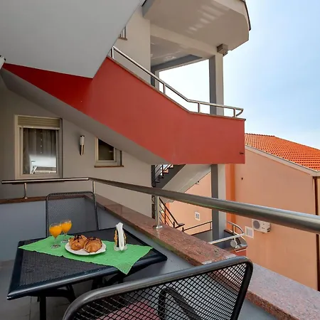 Juric - One Bedroom With Balcony