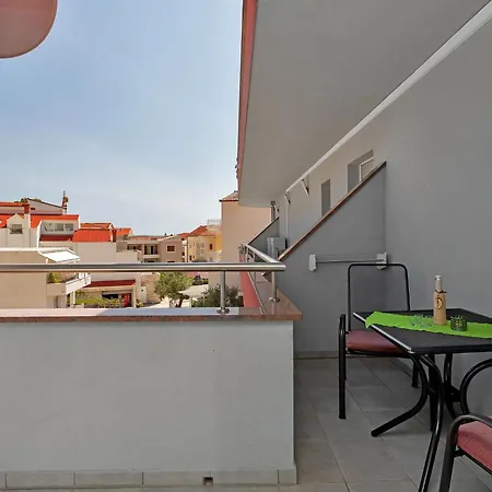 Juric - One Bedroom With Balcony Апартаменты Башка-Вода